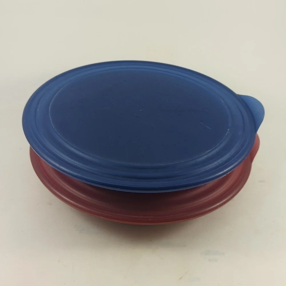 Tupperware®: set of two 1.5 L Sheerly Elegant bowls with seals